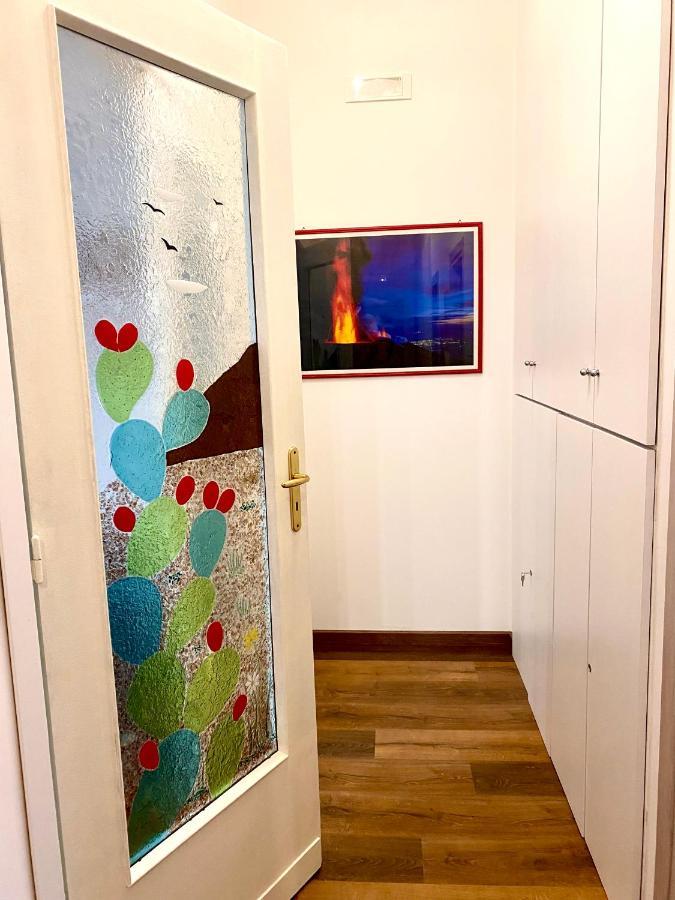 B&B I Miti Dell Etna Catania Centro Vicino Il Duomo Exterior foto